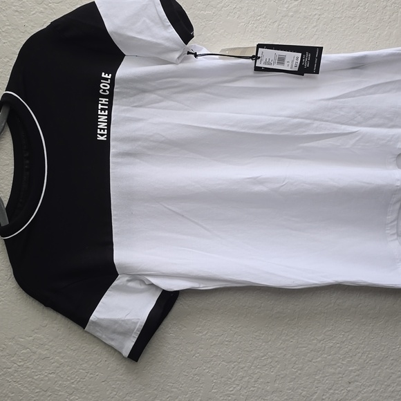 Kenneth Cole Monochrome T-Shirt - Picture 1 of 2